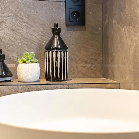 Elégant Et Moderne T4 à 100m De La Croisette Appartement *